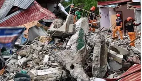 பிலிப்பைன்சில் நிலநடுக்கம்: கட்டிட இடிபாடுகளில் சிக்கி இதுவரை 72 பேர் மரணம்