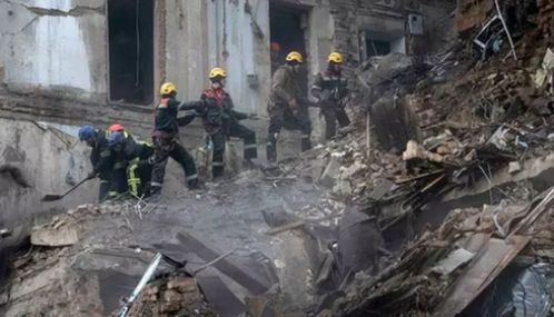 உக்ரைன் மீது ரஷியா தாக்குதல் - 4 பேர் உயிரிழப்பு