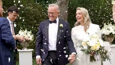 62வது வயதில் காதலியை திருமணம் செய்த ஆஸி. பிரதமர்