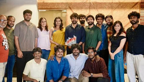 'ஆரோமலே' படக்குழுவை பாராட்டிய சிவகார்த்திகேயன்