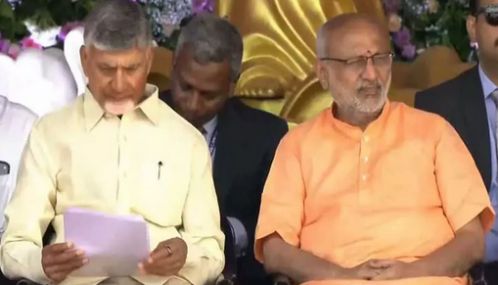 ஆந்திராவில் சத்திய சாய் பாபா நூற்றாண்டு விழா - துணை அதிபர் பங்கேற்பு