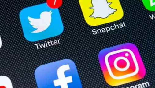 ஆஸ்திரேலியாவில் சமூகவலைதளத்தில் சிறுவர்களின் கணக்குகளை நீக்க உத்தரவு