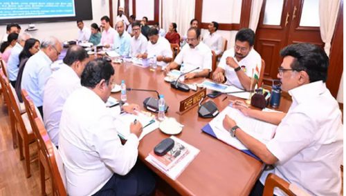 முதல் -அமைச்சர் மு.க. ஸ்டாலின் தலைமையில் பொது மற்றும் மறுவாழ்வு துறைகளின் செயல்பாடுகள் குறித்து ஆய்வு கூட்டம்