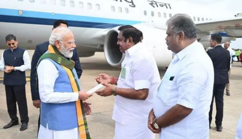 கோவையில் பிரதமர் மோடியை வரவேற்ற எடப்பாடி பழனிசாமி