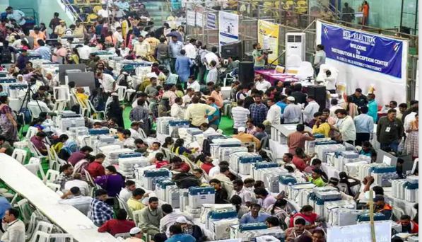 இடைத்தேர்தல் முடிவுகள்: தெலுங்கானா, ராஜஸ்தானில் காங்கிரஸ்.. ஜம்மு காஷ்மீர், ஒடிசாவில் பாஜக வெற்றி முகம்