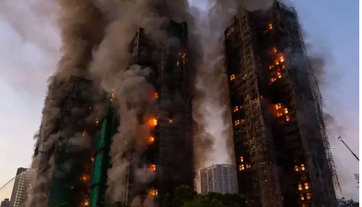 ஹாங்காங் அடுக்குமாடி குடியிருப்பில் பயங்கர தீ விபத்து - 44 பேர் பலி. 279 பேர் மாயம்