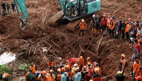 இந்தோனேசியாவில் நிலச்சரிவு: 18 பேர் பலி; 34 பேர் மாயம்