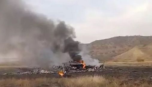 ராணுவ விமானம் மலையில் மோதி விபத்து - 20 பேர் உயிரிழப்பு