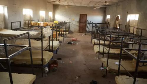 நைஜீரியாவில் பள்ளிக்குள் நுழைந்து 100 மாணவர்கள் கடத்தல்