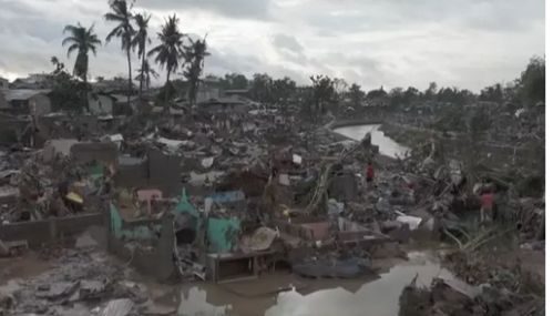 பிலிப்பைன்ஸ் நாட்டை புரட்டிப்போட்ட ‘கால்மேகி' புயல் - பலி எண்ணிக்கை 188 ஆக உயர்வு