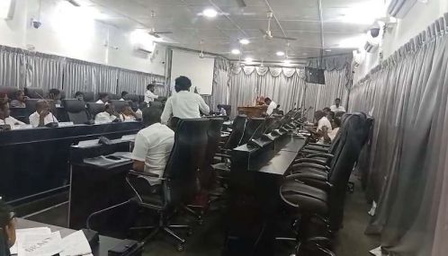 மாவீரர் நாள் என்பது சைக்கிள் கட்சிக்கான ஒன்றல்ல  என்பது தொடர்பாக யாழ்ப்பாண மாநகர சபையில் கடும் வாக்குவாதம்!