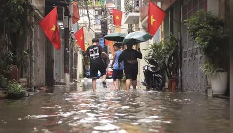 வியட்நாமில் கனமழை, வெள்ளம்; பலி எண்ணிக்கை 90 ஆக உயர்வு