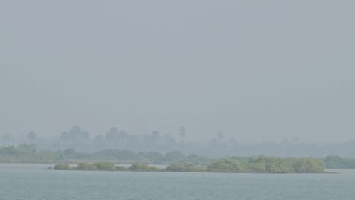 யாழ்ப்பாணத்தில் 24 மணிநேரமும் பொழியும் பனி!