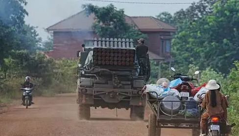 கம்போடியா மீது தாய்லாந்து தாக்குதல் - மீண்டும் போர் பதற்றம்