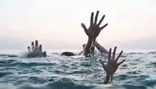 பெரு நாட்டில் ஆற்றில் படகுகள் கவிழ்ந்து 12 பேர் உயிரிழப்பு