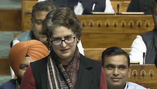 மேற்கு வங்க தேர்தலுக்காகவே வந்தே மாதரம் பிரச்சினை - பிரியங்கா பேச்சு