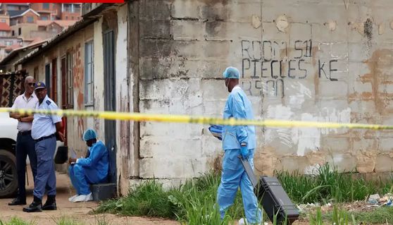 தென் ஆப்பிரிக்காவில் மர்ம நபர்கள் துப்பாக்கி சூடு - 9 பேர் உயிரிழப்பு