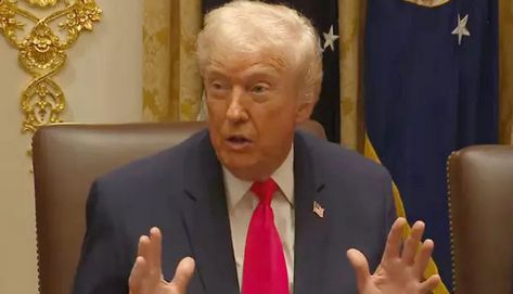 வெனிசுலாவுக்குள் புகுந்து விரைவில் அமெரிக்கா தாக்குதல் நடத்தும் - டிரம்ப் அறிவிப்பு