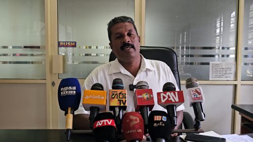 யாழ்ப்பாணம்  வரும் ஜனாதிபதி அவர்கள் ஊர்காவற்துறை கடற்கோட்டை விவகாரத்துக்கு தீர்வு தர வேண்டும்  என்கிறார் பிரதேச தலைவர் அன்னாராசா !