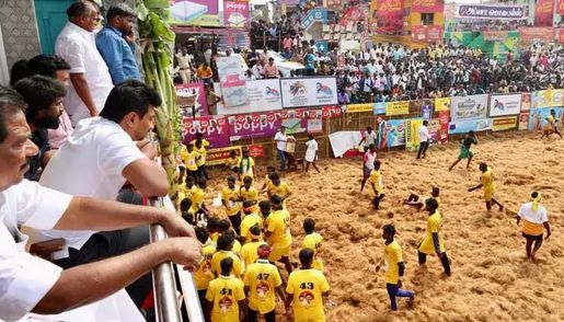 மு.க.ஸ்டாலின் தலைமையில் தமிழ்நாட்டின் தனித்துவத்தை காப்போம் - உதயநிதி