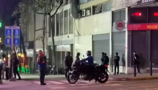 வெனிசுலா அதிபர் மாளிகை அருகே டிரோன்கள் பறந்ததால் பரபரப்பு