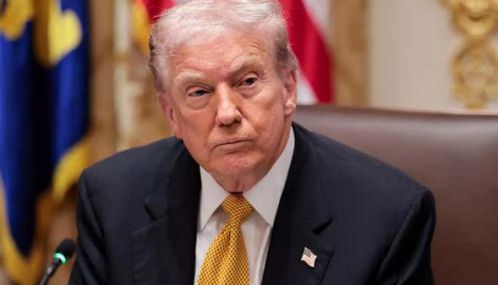 மத்திய கிழக்கிற்கு மேலும் ஒரு போர்க்கப்பலை அனுப்ப டிரம்ப் முடிவு