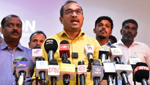 மன்னாரில் சில பாதைகள் பொதுமக்கள் பயன்பாட்டிற்காக இதுவரை திறக்கப்படாமல் இருப்பதற்கு க் காரணம் சுற்றுச்சூழல் மற்றும் தொல்லியல் பாதுகாப்பு  ஆகியவையே என்கிறார் அமைச்சர் பிமல்!