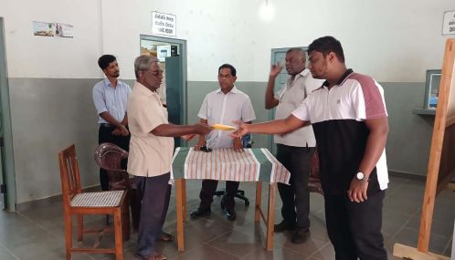 யாழ்ப்பாணம் தொல்புரம் வைத்தியசாலையின் மருத்துவரை இடமாற்ற வேண்டாம் என நோயாளர் நலன்புரி சங்கமும் மக்களும் கூட்டாகக் கோரிக்கை!