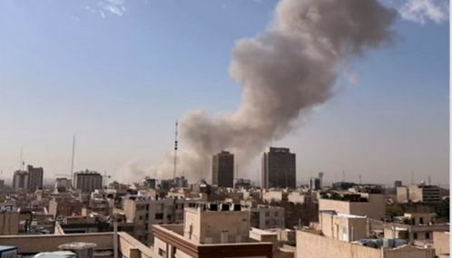 ஈரான் மீது இஸ்ரேல் வான்வழி தாக்குதல் - அவசரநிலை பிரகடனம் அமல்