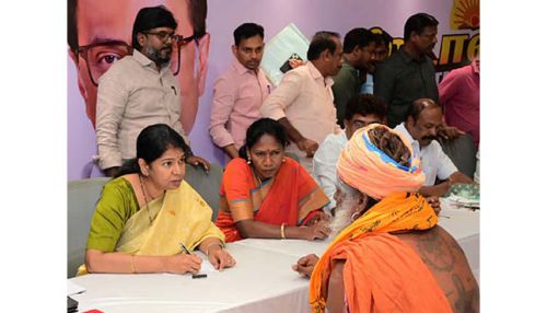 நித்தம் நித்தம் பொய் சொல்கிறார் ஸ்டாலின்; எடப்பாடி பழனிசாமி குற்றச்சாட்டுக்கு பதில் அளித்த கனிமொழி எம்.பி.