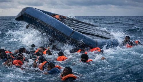 லிபியாவில் நடுக்கடலில் படகு கவிழ்ந்து; 53 அகதிகள் பலி