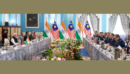 மலேசிய பிரதமர் அன்வர் இப்ராகிமுடன் பிரதமர் மோடி பேச்சுவார்த்தை