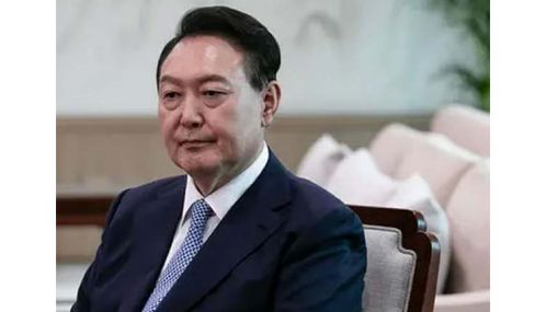 அவசர ராணுவ சட்டம்: தென் கொரியா முன்னாள் அதிபருக்கு சிறை