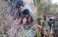 நுவரெலியாவில் உள்ள சுற்றுலாவிற்குரிய அபாயகரமான உலக முடிவிடத்தில் (World's End)  செல்பி எடுத்தபோது தவறி விழுந்த கொழும்பு பல்கலைக்கழக மாணவி மீட்கப்பட்ட அதிசயம்