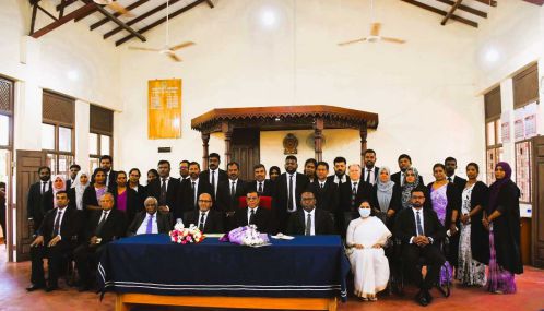 இலங்கையின் பிரதம நீதியரசர் மன்னாரிற்கு விஜயம் செய்து  நீதிமன்ற செயற்பாடுகளைப் பார்வையிட்டார்