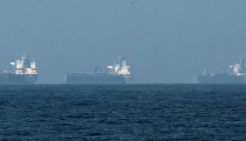 ஹார்முஸ் ஜலசந்தியை மூடிய ஈரான்.. 37 இந்திய கப்பல்கள், 1,109 மாலுமிகள் சிக்கித் தவிப்பு