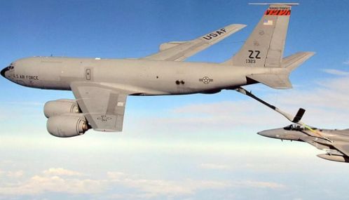 ஈராக்கில் விபத்துக்குள்ளான அமெரிக்காவின் கே.சி.-135 ரக ராணுவ விமானம்