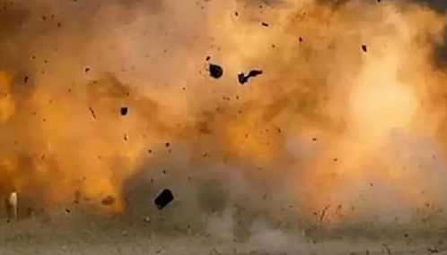 நைஜீரியாவில் அடுத்தடுத்து மனித வெடிகுண்டு தாக்குதல்கள் - 23 பேர் மரணம்