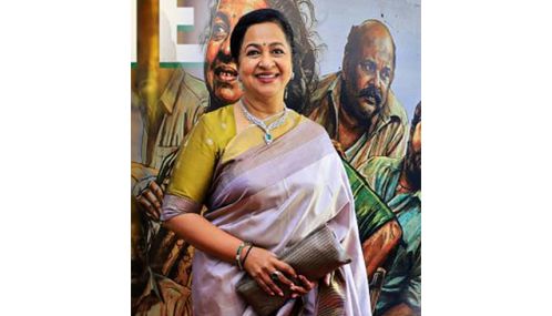 ’லாபத்தில் பங்கு வாங்கிய முதல் கதாநாயகி நான்தான்’ - நடிகை ராதிகா