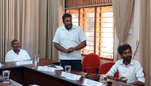 வேலணை பிரதேச சபை எல்லைக்குள் 90, 91 களில் படுகொலை செய்யப்பட்ட தமிழ் மக்களின் நினைவாக அராலிச் சந்தியில் நினைவுச் சதுக்கம்!