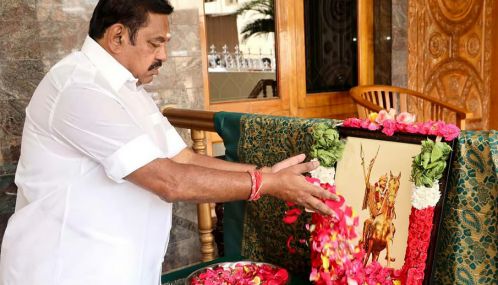 தீரன் சின்னமலையின் வீரத்தையும் புகழையும் போற்றி வணங்குகிறேன்- எடப்பாடி பழனிசாமி