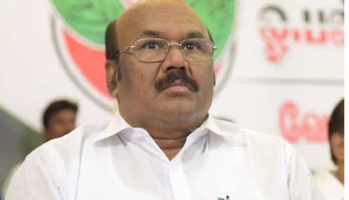 அதிமுக மாவட்ட செயலாளர்கள் கூட்டம் - முன்னாள் அமைச்சர் ஜெயக்குமார் புறக்கணிப்பு