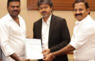 முதல்வர் விஜய்யை சந்தித்து பட தயாரிப்பாளர் தமிழ்க்குமரன் கோரிக்கை மனு