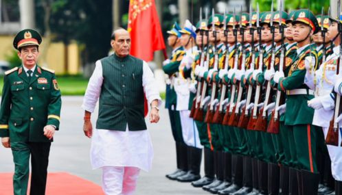 பாதுகாப்புத்துறை அமைச்சர் ராஜ்நாத் சிங் வியட்நாம் பயணம்