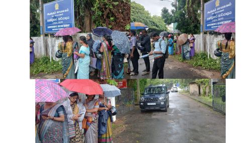 வடக்கில் ஊழல் நிறைந்த அதிகாரிகளால் முறையற்ற ஆசிரிய இடமாற்றம்  இடம்பெறுவதை ஆட்சேபித்து ஆளுநர் அலுவலகம் முன் கொட்டும் மழையில் ஆசிரியர்கள் போராட்டம்!