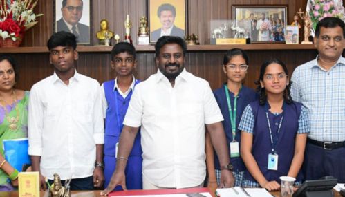 ஜப்பான் செல்லும் அரசுப்பள்ளி மாணவர்களுக்கு அமைச்சர் ராஜ்மோகன் வாழ்த்து!