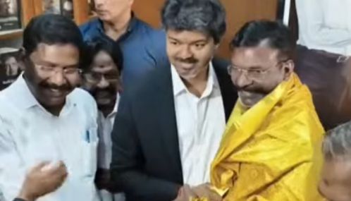 விசிக தலைவர் திருமாவளவனை சந்தித்தார் முதலமைச்சர் விஜய்