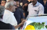 பாக்யராஜ் உடலுக்கு நடிகர் ரஜினிகாந்த் நேரில் அஞ்சலி செலுத்தினார்