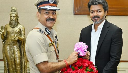 முதல் அமைச்சர் விஜய்யுடன் புதிய சட்டம் ஒழுங்கு காவலர் மகேஷ் குமார் அகர்வால் சந்தித்து வாழ்த்து பெற்றார்