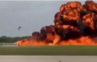 டொமினிகன் நாட்டில் விமானம் தரையிறங்கும் போது வெடித்து சிதறியது